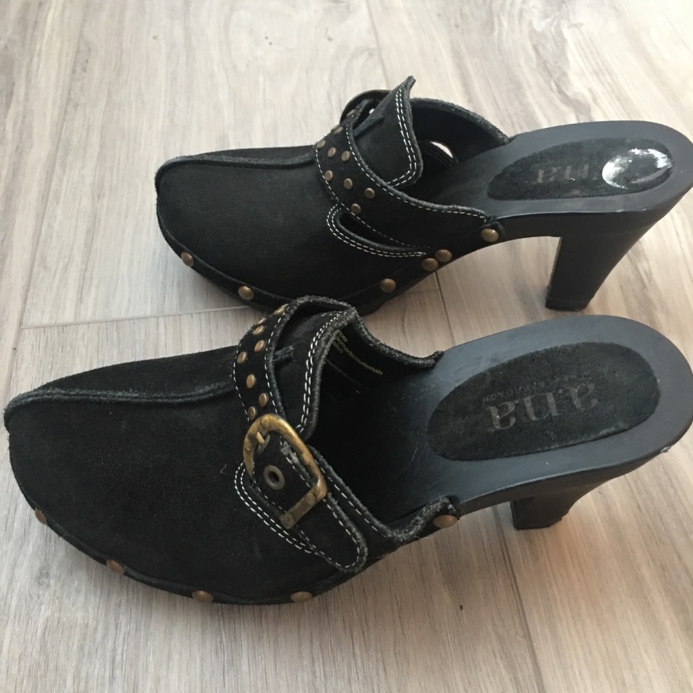 Suede and rivet clogs by ana